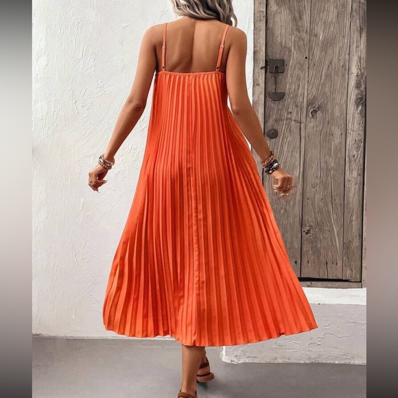 Bobo pleated cami dress - Picture 14 of 16